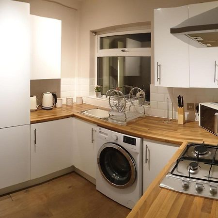 4 Bedrooms, Sleeps 10, Near Lfc & Efc リヴァプール エクステリア 写真