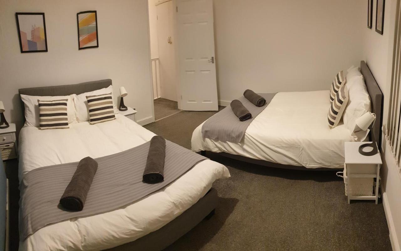 4 Bedrooms, Sleeps 10, Near Lfc & Efc リヴァプール エクステリア 写真